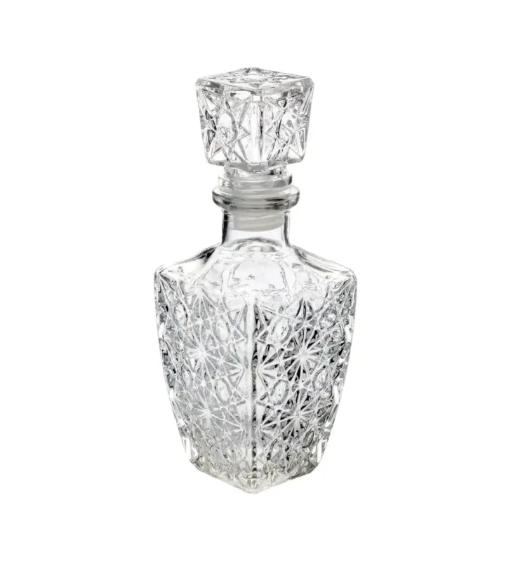 0109 LICORERA CON TAPA DIAMANTE CHICA